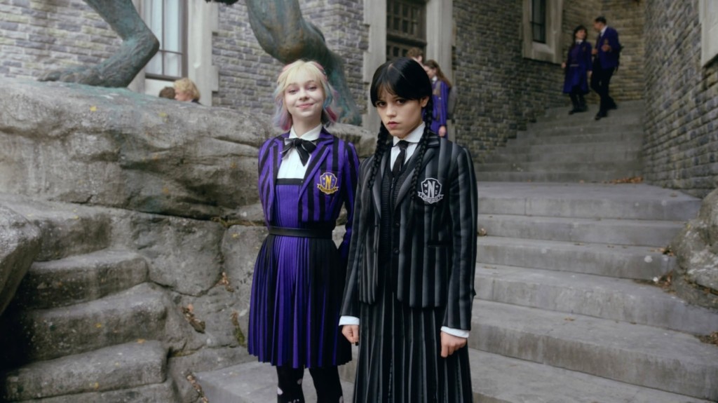 青少年仍在社交媒体看电影，好莱坞很欣慰